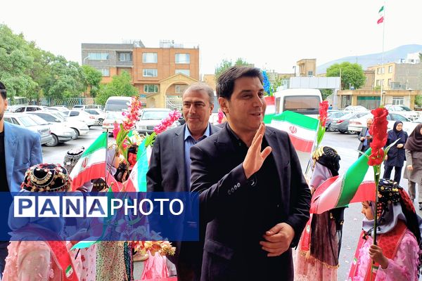 برگزاری آیین تجلیل از معلمان نمونه استان کردستان