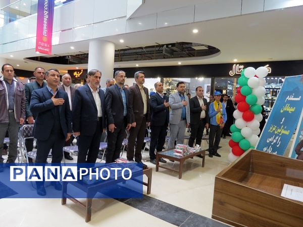 افتتاحیه نمایشگاه استانی به‌مناسبت هفته مشاغل در شهرستان بجنورد 