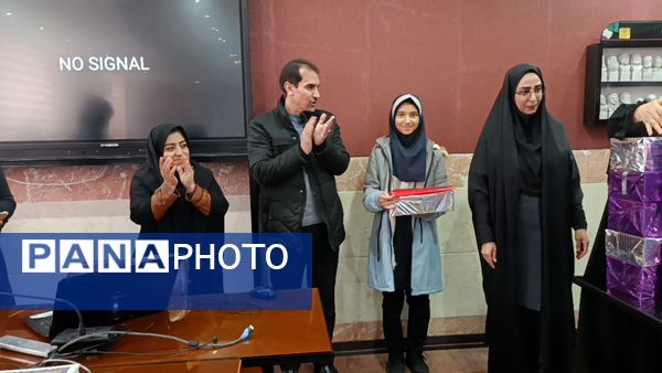 مراسم تجلیل از پژوهشگران برتر با موضوع دنیای بدون دخانیات در شهرستان رباط‌کریم
