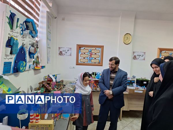 نمایشگاه دست‌سازه‌ها و فعالیت‌های پژوهشی در دبستان آسیه شهرستان ملارد