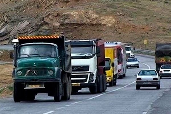 دولت ۱۰۰ میلیارد تومان برای جبران خسارات کامیون‌داران تخصیص داد