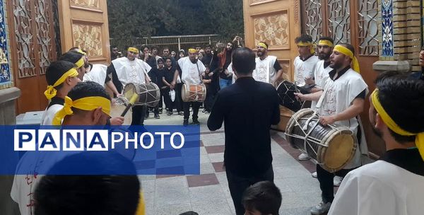 حرم حضرت معصومه(س) در شب شهادت برادر