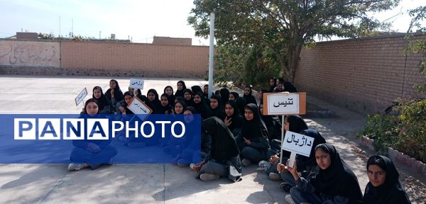 المپیاد ورزشی درون مدرسه ای در دبیرستان حاج مهدی روحانی خلیل آباد 