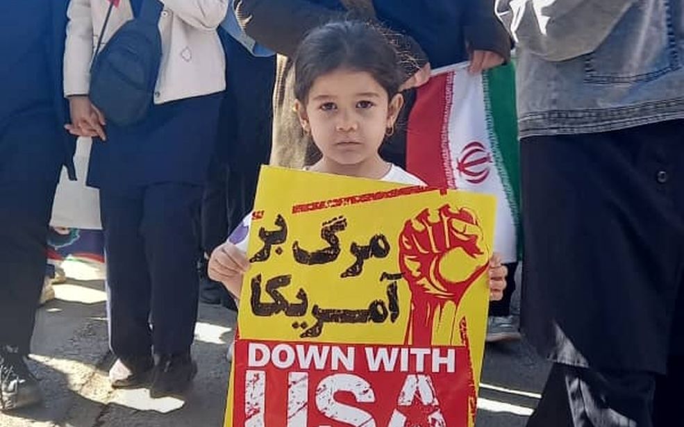 یوم الله ۱۳ آبان ۱۴۰۴ جلوه‌ای از حضور دانش آموزان دیروز و امروز