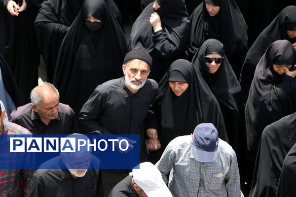 راهپیمایی نمازگزاران جمعه قم در محکومیت جنایات اردوگاه «النصیرات»