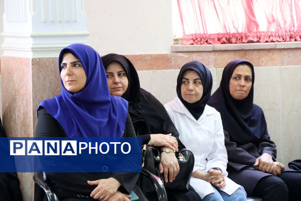 طرح سپاس معلم در مدارس شهرستان اسلامشهر با حضور مسئولین شهرستان