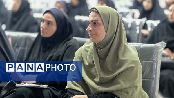 کارگاه مقاله‌نویسی آموزش‌دهندگان سوادآموزی در قائمشهر