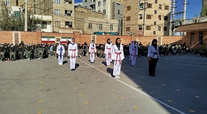 آغاز رقابت هیجان انگیز المپیاد ورزشی دختران شهید خشکباری