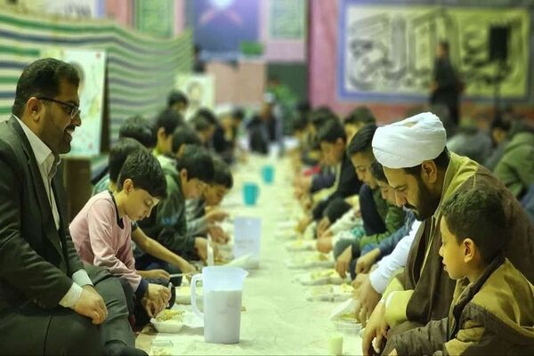 محفل دانش‌آموزی انس با قرآن کریم منطقه گلباف