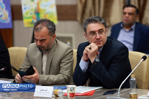 نشست خبری معاون پرورشی و فرهنگی وزیر آموزش‌وپرورش