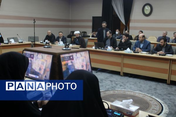 رونمایی و گردهمایی توجیهی و تبیینی بسته محصولات مدرسه‌ای ایرانمون در آذربایجان شرقی