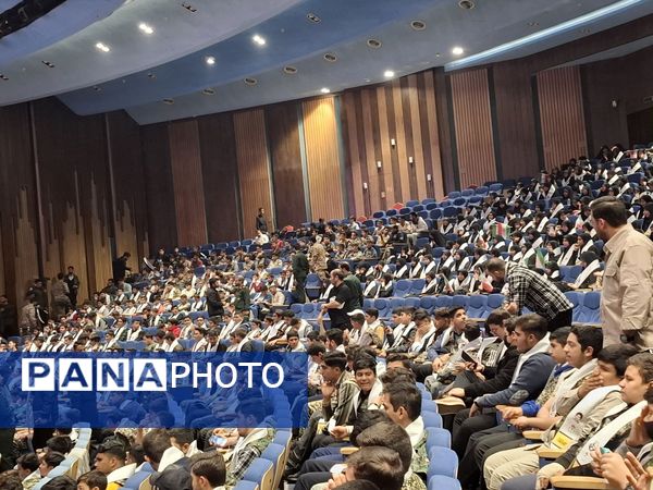 تحلیف فرماندهان بسیج دانش‌آموزی خراسان رضوی