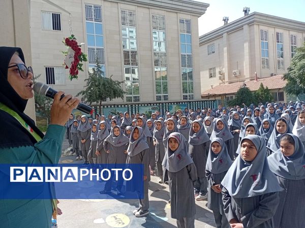 آماده سازی دانش آموزان پیشتاز برای جشن عاطفه ها
