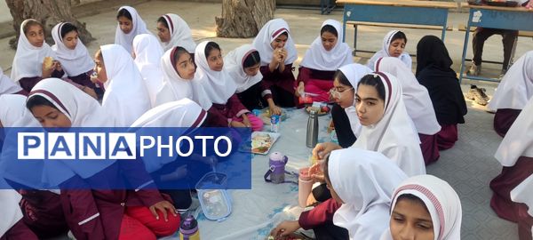 برگزاری صبحانه سلامت در مدارس فین