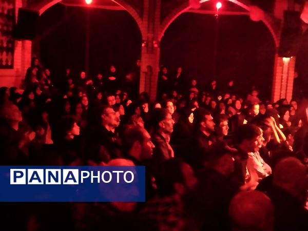 وداع مردم برخوار با شهید مدافع آسمان ایران