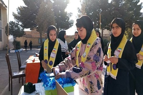 بیست و هشتمین دوره انتخابات شورای دانش آموزی  دردبیرستان شهیدمجیددهنوی نیشابور