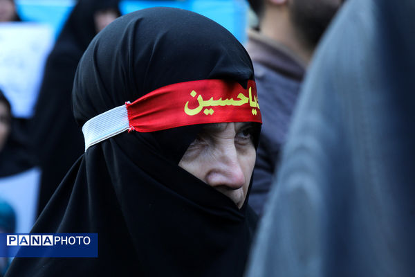 تشییع پیکر مطهر ۱۰۰ شهید گمنام