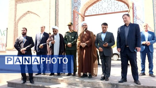 مراسم غبارروبی و عطرافشانی مزار مطهر شهدای اهر به‌مناسبت هفته دولت 