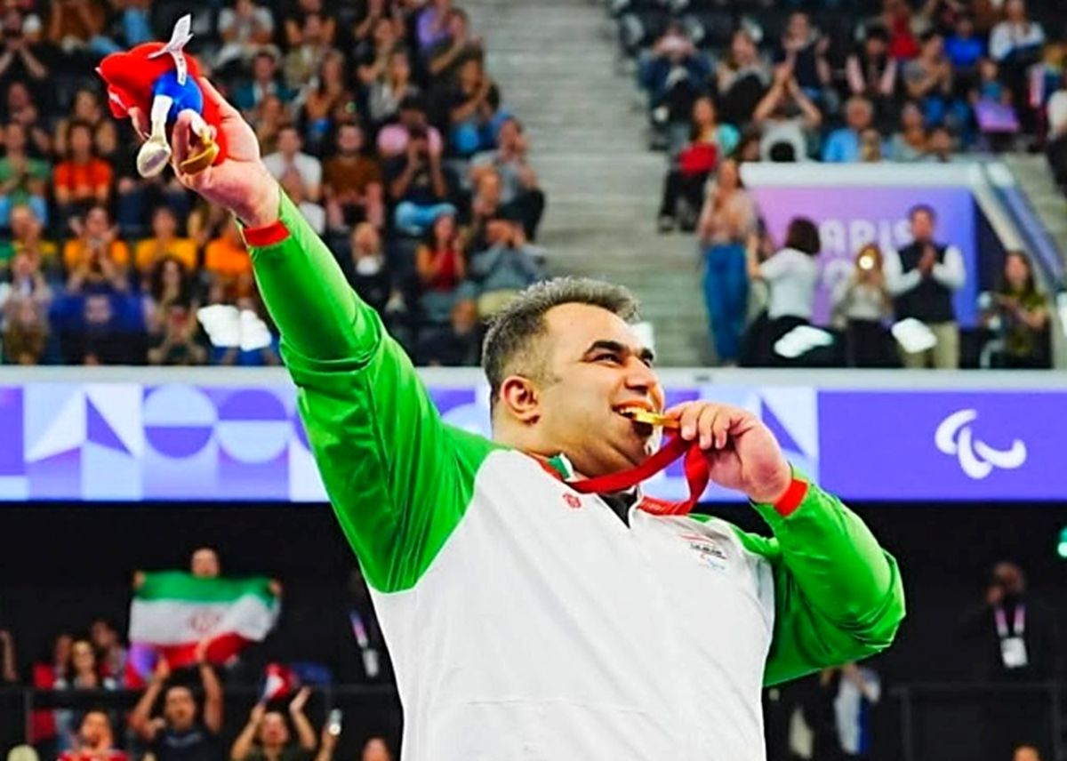 امین‌زاده در آستانه قهرمانی جهان؛  تداوم مسیر درخشان سیامند رحمان