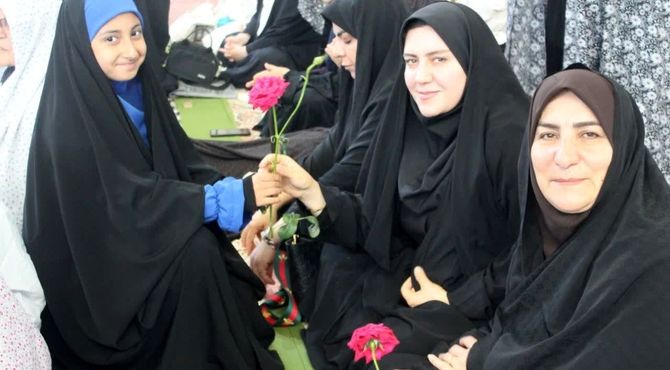 معلم؛ نوری که خاموش نمی‌شود