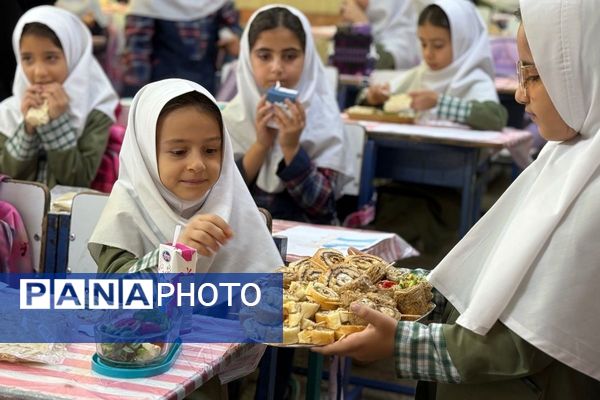 روز جهانی پوکی استخوان در مدارس شهرستان ملارد