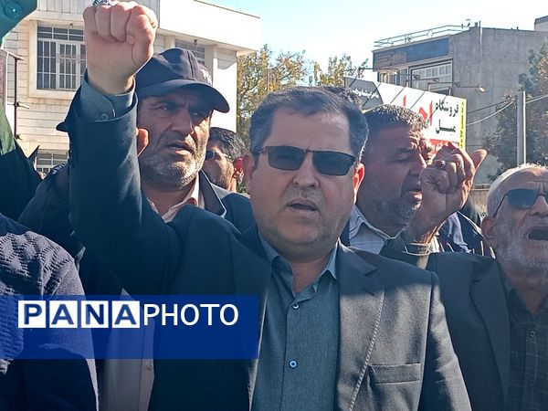 شهید گمنام در کاشمر تشیع شد