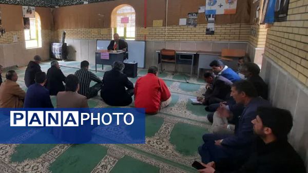 کارگاه مقابله و پیشگیری از آسیب‌های اجتماعی مدرسه نخبگان عشایر یاسوج