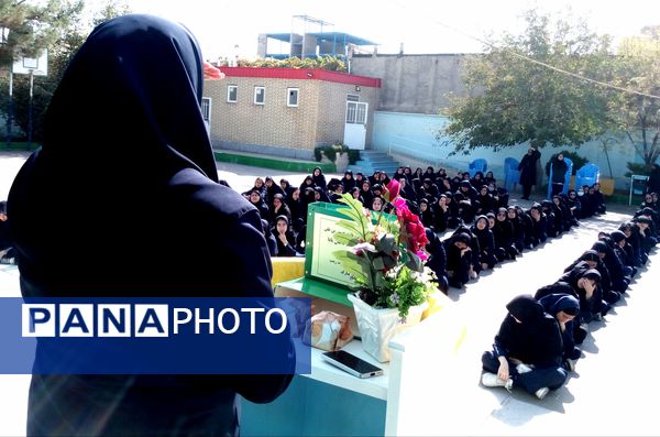 مراسم ولادت حضرت زینب و روز پرستار در دبیرستان فاطمیه