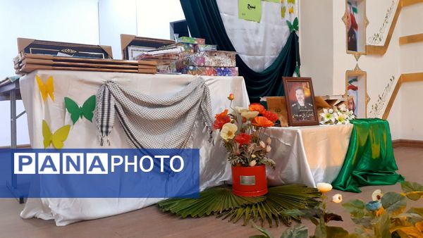 تجلیل از برگزیدگان مسابقات قرآن و عترت بسیج در خلیل آباد