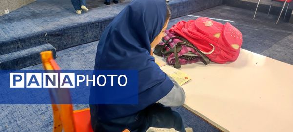 بازدید دانش آموزان مدرسه شهید خاقانی شیروان از کتابخانه اندیشه‌‌ در هفته کتاب و کتابخوانی