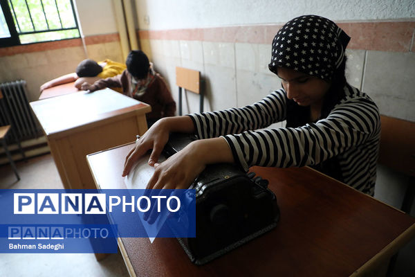 بازدید خبرنگاران از مجتمع نابینایان شهید محبی منطقه 5 شهر تهران