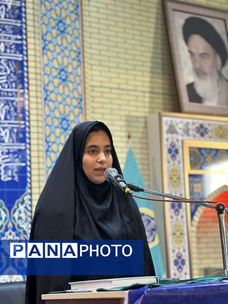   برگزاری جشن ایام‌الله دهه فجر همزمان با نماز جمعه بخش صفادشت با حضور پرشور مردم
