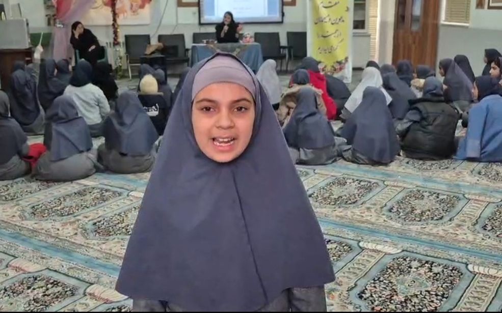 آگاهی‌بخشی درباره بهداشت دوران بلوغ در دبستان دخترانه علمدار تفت