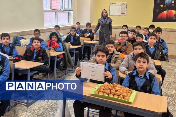 گرامیداشت روز مادر در مدارس اسلامشهر