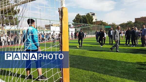 آیین افتتاح زمین چمن مصنوعی شهید دانشجو