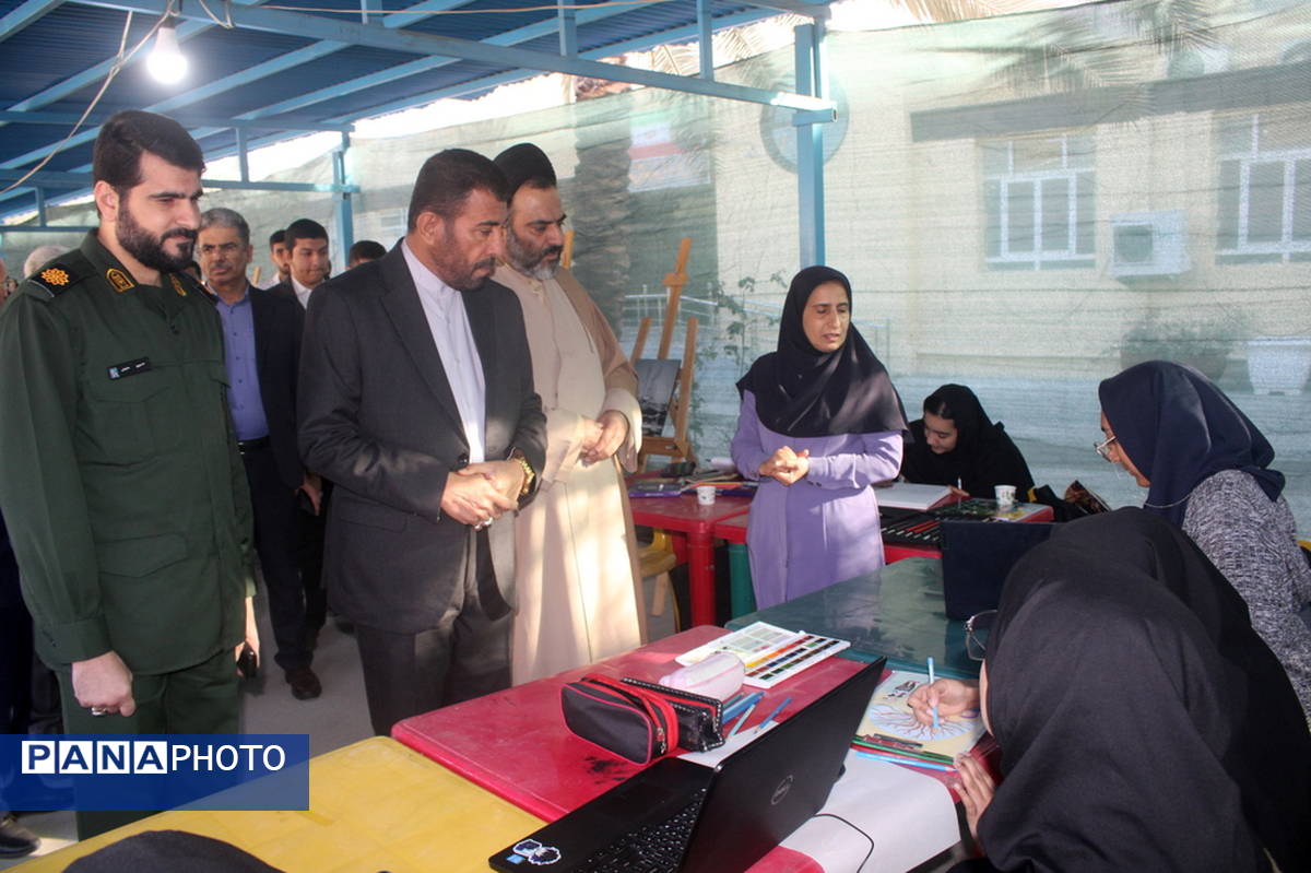 نمایشگاه دانش‌آموزان تراز انقلاب اسلامی استان بوشهر