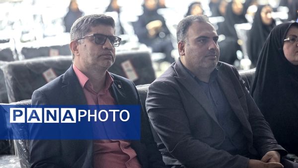 کارگاه مقاله‌نویسی آموزش‌دهندگان سوادآموزی در قائمشهر