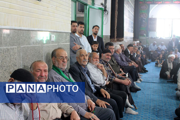 حضور نوجوانان در سی و پنجمین یادواره شهدای روستای فردوی قم