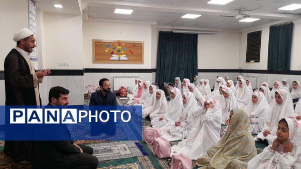 برگزاری اولین روز از دوشنبه های نماز در ناحیه۷ مشهد