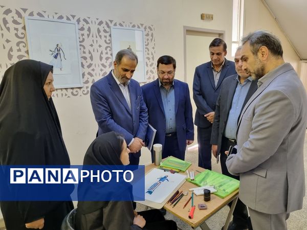 افتتاح نمایشگاه قطبی هنرستان‌های شهر تهران