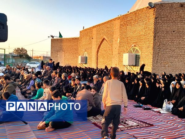 قرائت دعای باران و نماز جماعت در روستای دهنو خلیل آباد