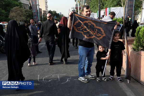 حضور کودکان و نوجوانان در جاماندگان اربعین حسینی - تهران