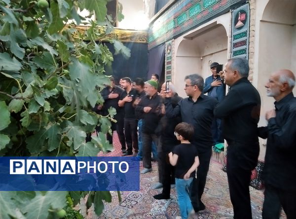 اقامه عزای سنتی در حسینیه گود بیرجند با قدمت ۱۰۰ ساله