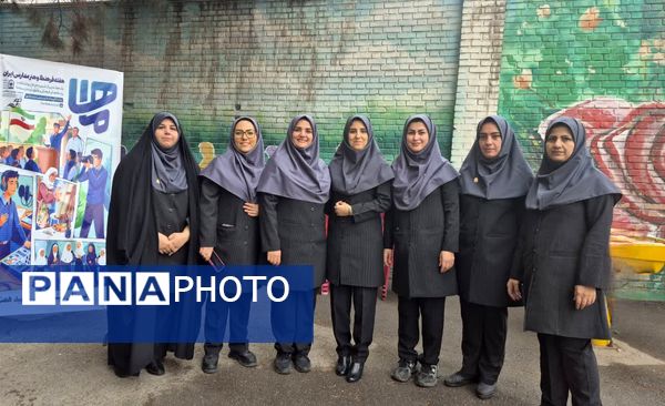 هفته ماها، فرصتی برای درخشش استعدادهای هنری دانش‌آموزان دبیرستان شهید همت