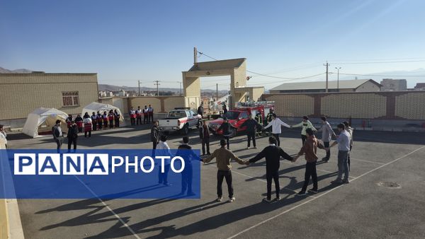 بیست‌وهفتمین مانور زلزله و ایمنی در مدارس شهرستان محلات 