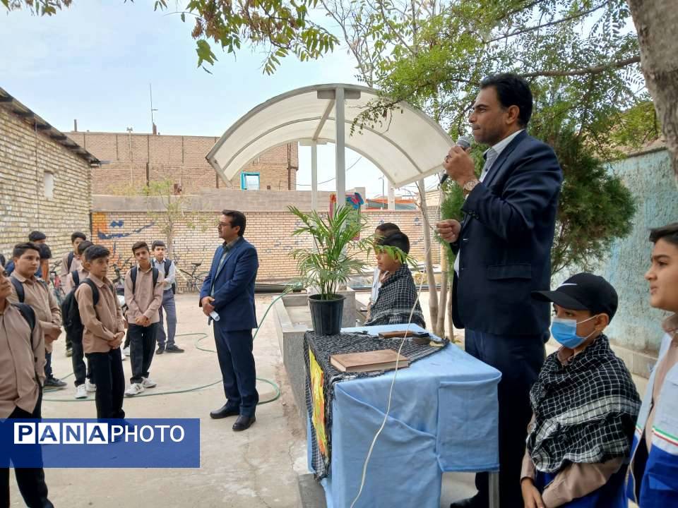 آغاز سال تحصیلی جدید در دبیرستان امید