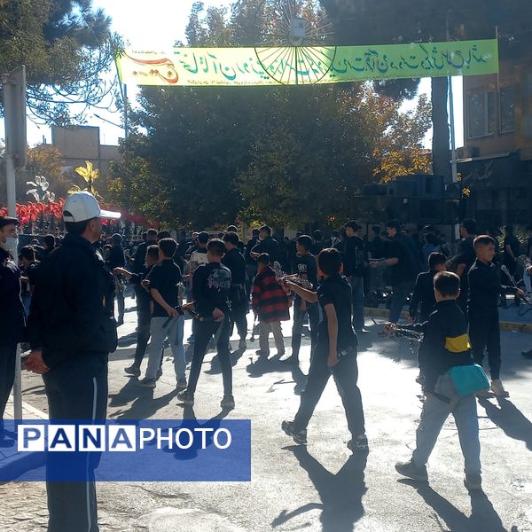 مراسم عزاداری شهادت حضرت فاطمه زهرا (س) در خیابان های نیشابور