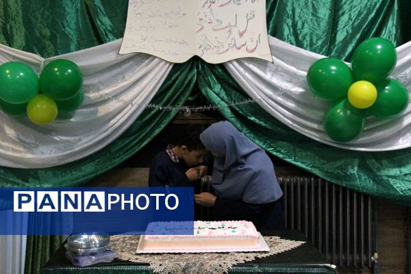  آیین گرامیداشت میلاد حضرت فاطمه(س) و روز مادر در مدارس شهرستان ملارد