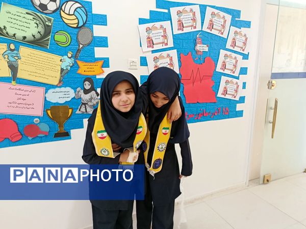 مانور سراسری زلزله در دبیرستان فرزانگان