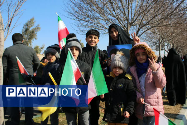 راهپیمایی 22 بهمن در قم -3 